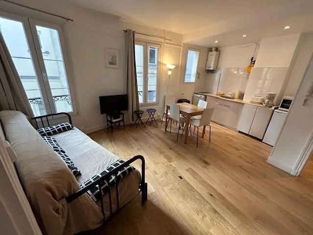 Appartement Paris Sacre Coeur Montmartre Et Tour Eiffel, 8 People,