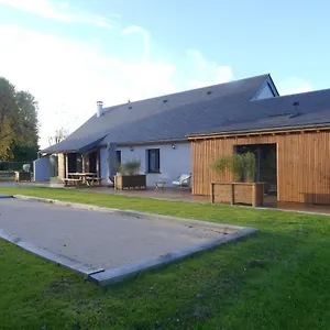 https://villa-la-roseraie.midi-pyreneeshotels.com