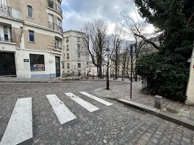 Paris Sacre Coeur Montmartre Et Tour Eiffel, 8 People, Apartment