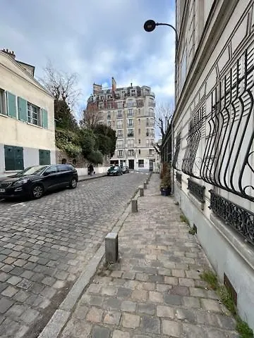 Paris Sacre Coeur Montmartre Et Tour Eiffel, 8 People, Apartment
