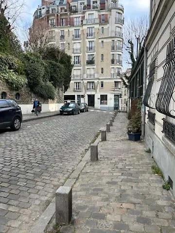 Paris Sacre Coeur Montmartre Et Tour Eiffel, 8 People, Apartment