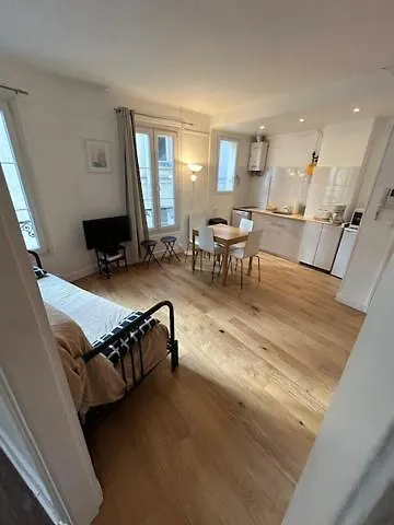 Paris Sacre Coeur Montmartre Et Tour Eiffel, 8 People, Apartment 0*,  France