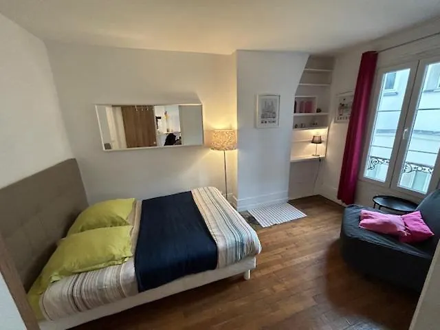 Paris Sacre Coeur Montmartre Et Tour Eiffel, 8 People, Apartment