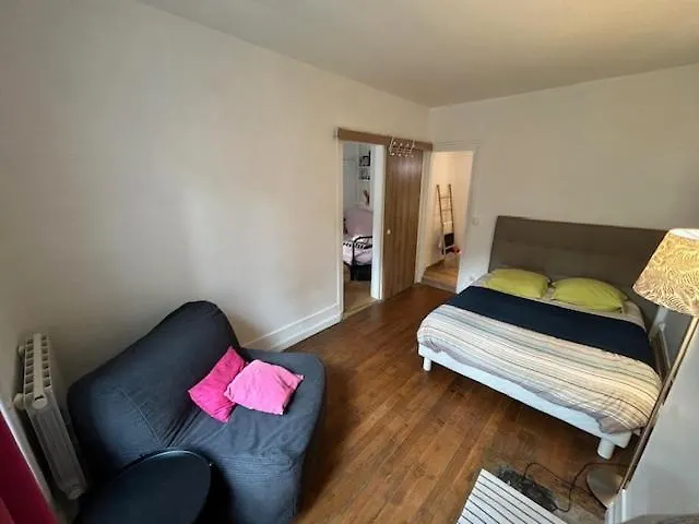 Paris Sacre Coeur Montmartre Et Tour Eiffel, 8 People, Apartment 0*,